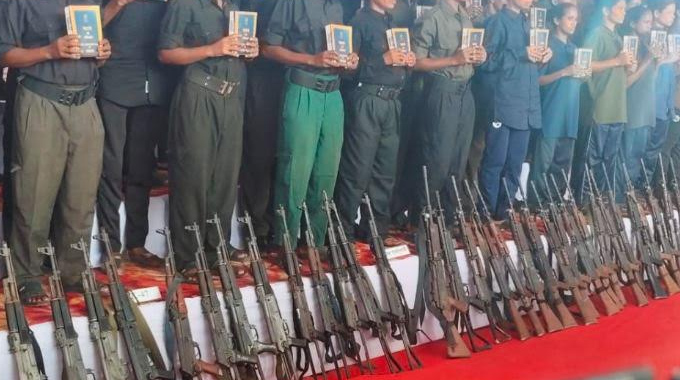 Maoists vs Ashanna: మాజీలు వర్సెస్ మావోయిస్టులు.. తాము కోవర్టులం కాదన్న ఆశన్న..! Maoists Vs Ashanna