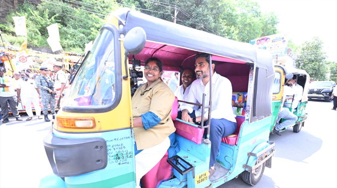 Auto Drivers Scheme Launched In Ap