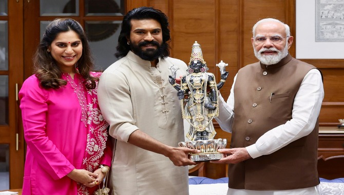 Ramcharan Meets Pm Modi