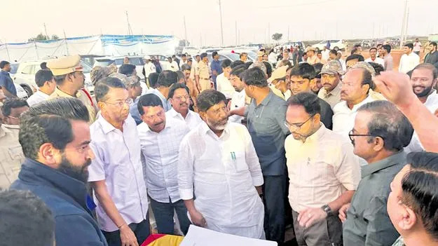 Bhatti Vikramarka: తెలంగాణ రైజింగ్ విన్ డాక్యుమెంట్ ను ప్రపంచానికి చూపిస్తాం: భట్టి విక్రమార్క Bhatti Vikramarka Highlights Telangana Development Achievements In Two Years 2047 Vision To Be Presented Globally