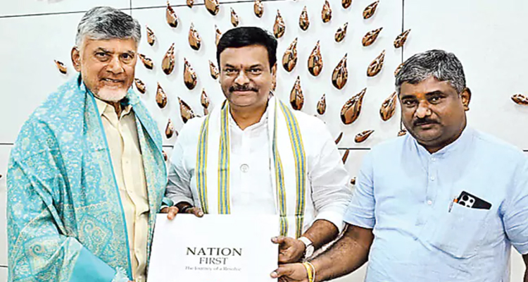 Chandrababu :సీఎం చంద్రబాబుతో బీజేపీ రాష్ట్ర అధ్యక్షుడు మాధవ్ భేటీ Chandrababu Bjp President Pvn Madhav Meeting