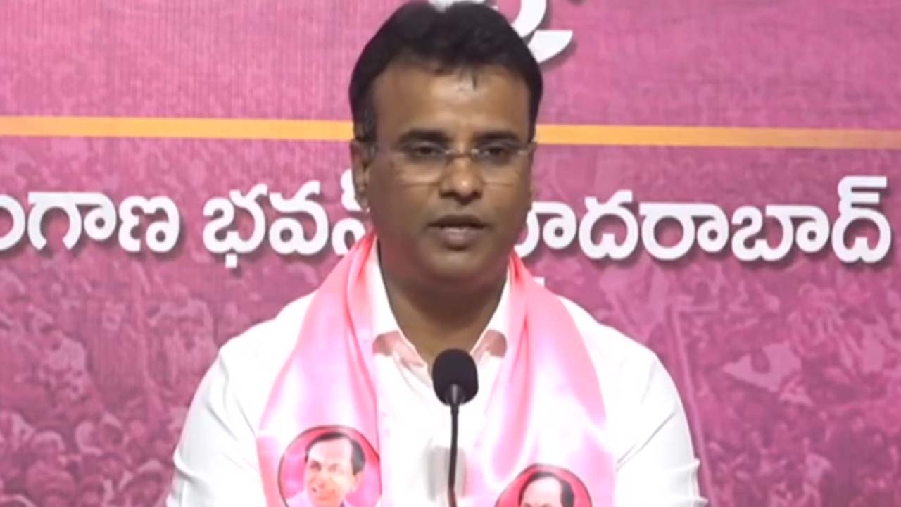 Vivekananda : ఎవరి ప్రయోజనం కోసం కవిత ఇలా వ్యవహరిస్తున్నారు? కేపీ వివేకానంద Brs Mla Kp Vivekananda Comments On Kavitha