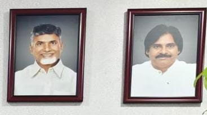 Pawan Kalyan Photo Controversy In Govt Offices