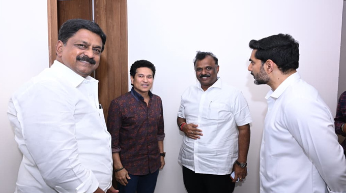 Minister Lokesh Meet Cricketer Sachin Tendulkar In Puttaparthy 100th Birthday Celebrations 