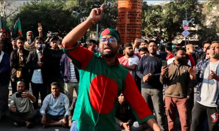 Indians Are The Target Bangladesh Inquilab Moncha Wants Work Permits To Be Cancelled