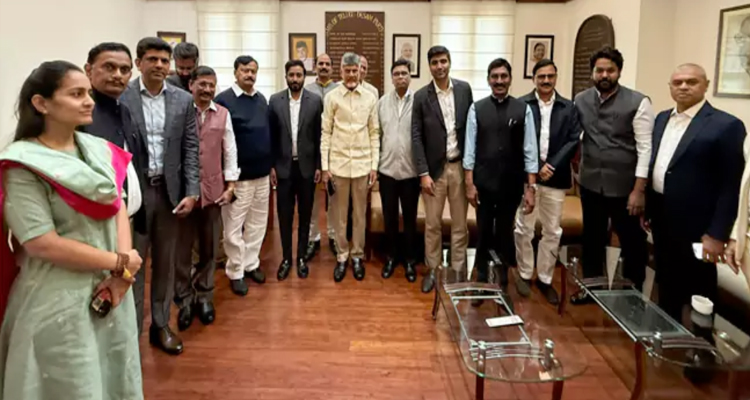 Cm Chandrababu Comments On Jagan