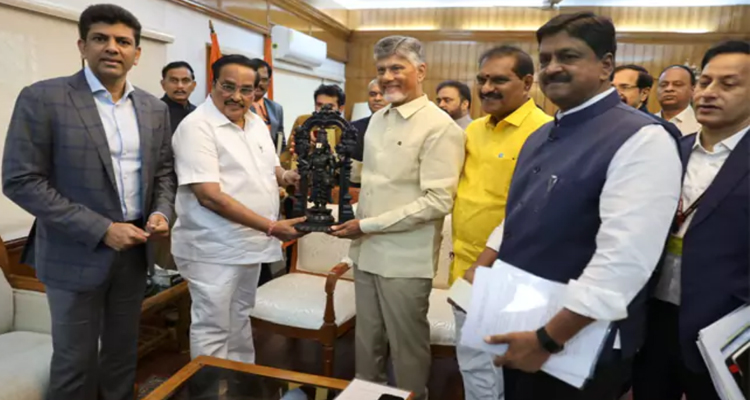 Cm Chandrababu Met With The Union Minister Cr Patil