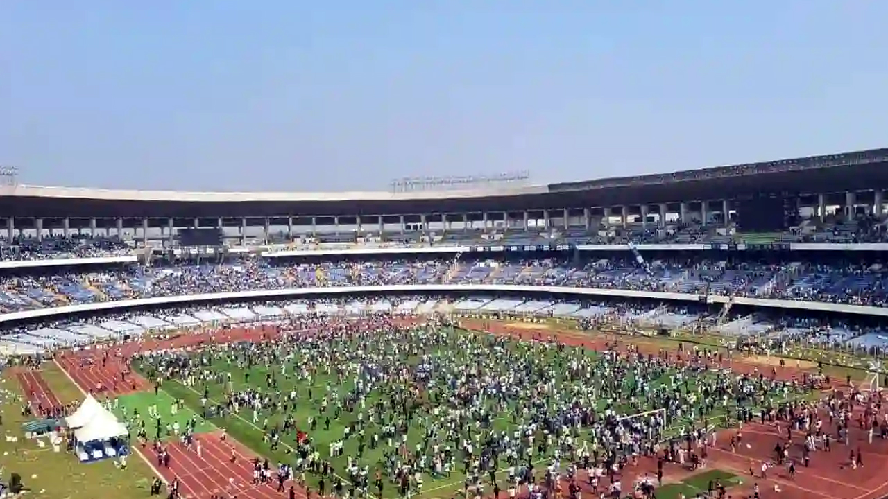 Messi: రూ. 12 వేలు పెట్టి టికెట్ కొన్నాం.. మెస్సీ ముఖం కూడా కనిపించలే.. ఫ్యాన్స్ ఆగ్రహం Even Messis Face Was Not Visible The Fans Anger Reached Its Breaking Point