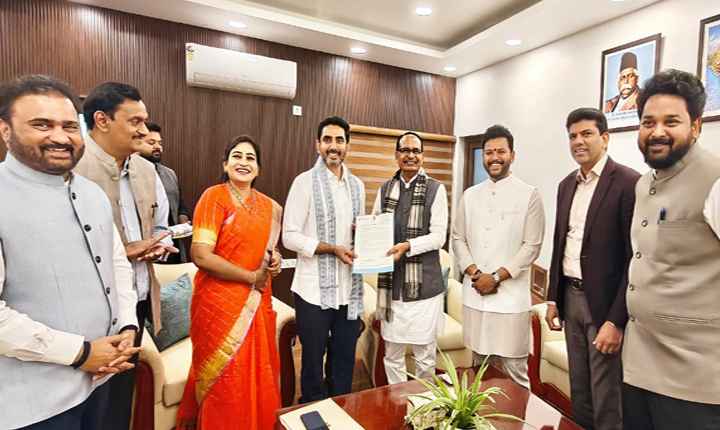 Nara Lokesh And Anitha Meets Central Agriculture Minister Sivaraj Singh Chauhan 