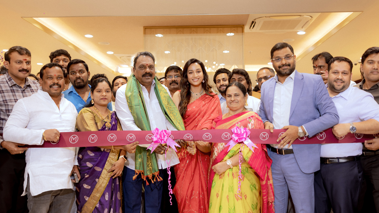 Attapur: అత్తాపూర్లో నూతన షోరూమ్ని ప్రారంభించిన మలబార్ గోల్డ్&డైమండ్స్ Malabar Gold Diamonds Has Opened A New Showroom In Attapur