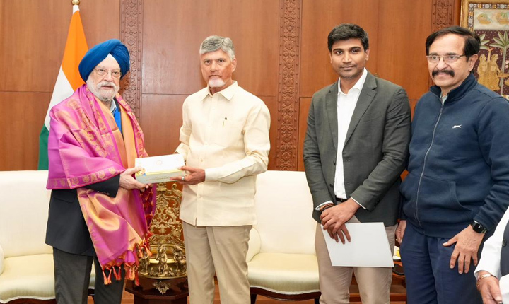 Chandrababu:  కేంద్ర మంత్రి హర్దీప్ సింగ్ పూరీతో ముఖ్యమంత్రి చంద్రబాబు భేటీ