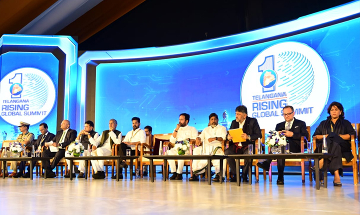 Revanth Reddy: పారిశ్రామిక వేత్తలు, వివిధ కంపెనీల ప్రతినిధులతో ముఖ్యమంత్రి రేవంత్ రెడ్డి చర్చలు Cm Revanth Reddy Holds Talks With Industrialists And Representatives Of Various Companies