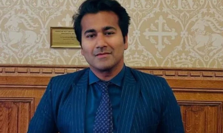 Utkarsh Amitabh Earns Rs 18000 Per Hour From A Side Hustle Works Just 3 5 Hours A Night Earned Rs 26900000 In Just Months