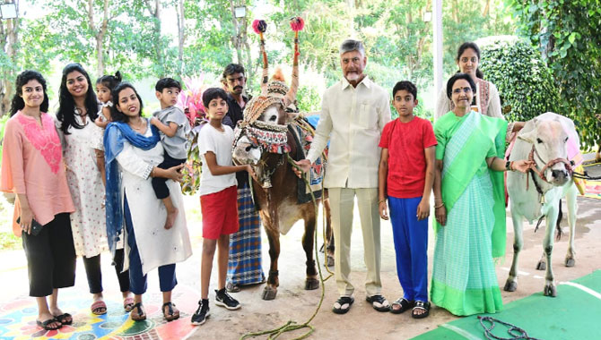 Chandrababu Family At Naravaripalle 2