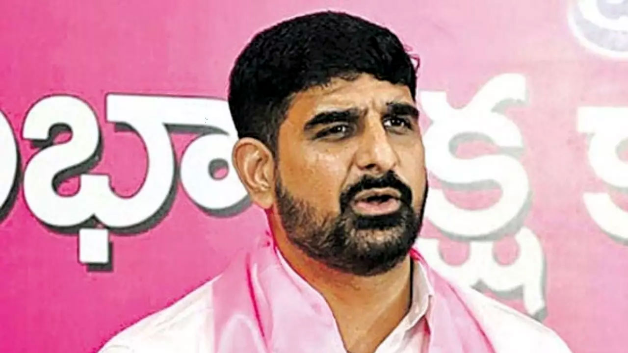 Case Registered Against Brs Mla Padi Kaushik Reddy For Alleged Abuse And Obstruction Of Police Duty