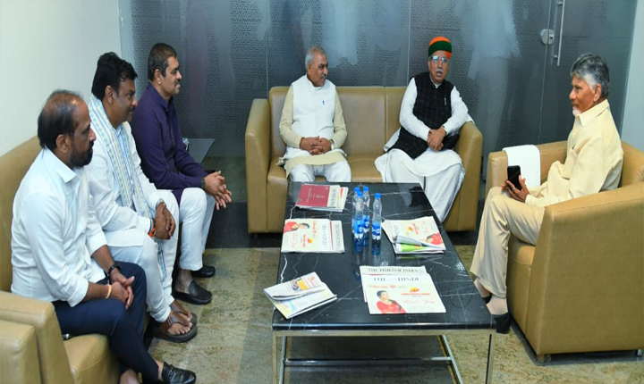 Chief Minister Chandrababu Naidu Meets Union Minister Arjun Ram Meghwal