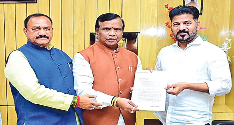 Congress: ఒక్కో వార్డుకు ఆరుగురు ఆశావహుల ఎంపిక : కాంగ్రెస్ Six Aspirants Selected For Each Ward In Municipal Elections