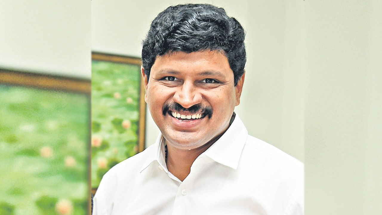 Telangana Phone Tapping Case Sit Issues Notice To Exmp Santosh Rao