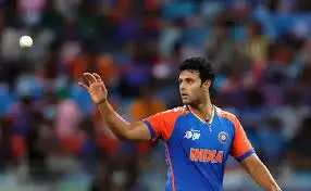 Shivam Dube: శివం దూబే.. ఇలా బౌలింగ్ చేస్తారా..?