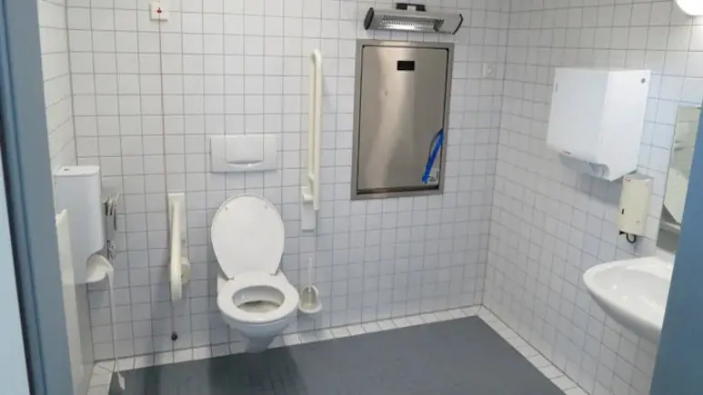 Secret Cameras: వాష్‌రూంలో సీక్రెట్ కెమెరాలు.. కన్నడ నటికి చేదు అనుభవం