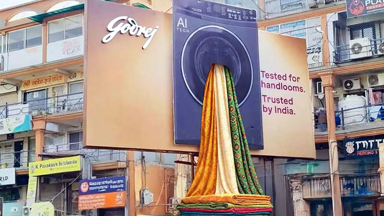 Godrej: చేనేత వస్త్రాలకు గోద్రెజ్ ‘స్మార్ట్’ భరోసా.. ఇంటి ముంగిటకే అధునాతన వస్త్ర సంరక్షణ! Godrej Weaves Technology With Tradition Ai Powered Care To Safeguard Indias Handloom Heritage