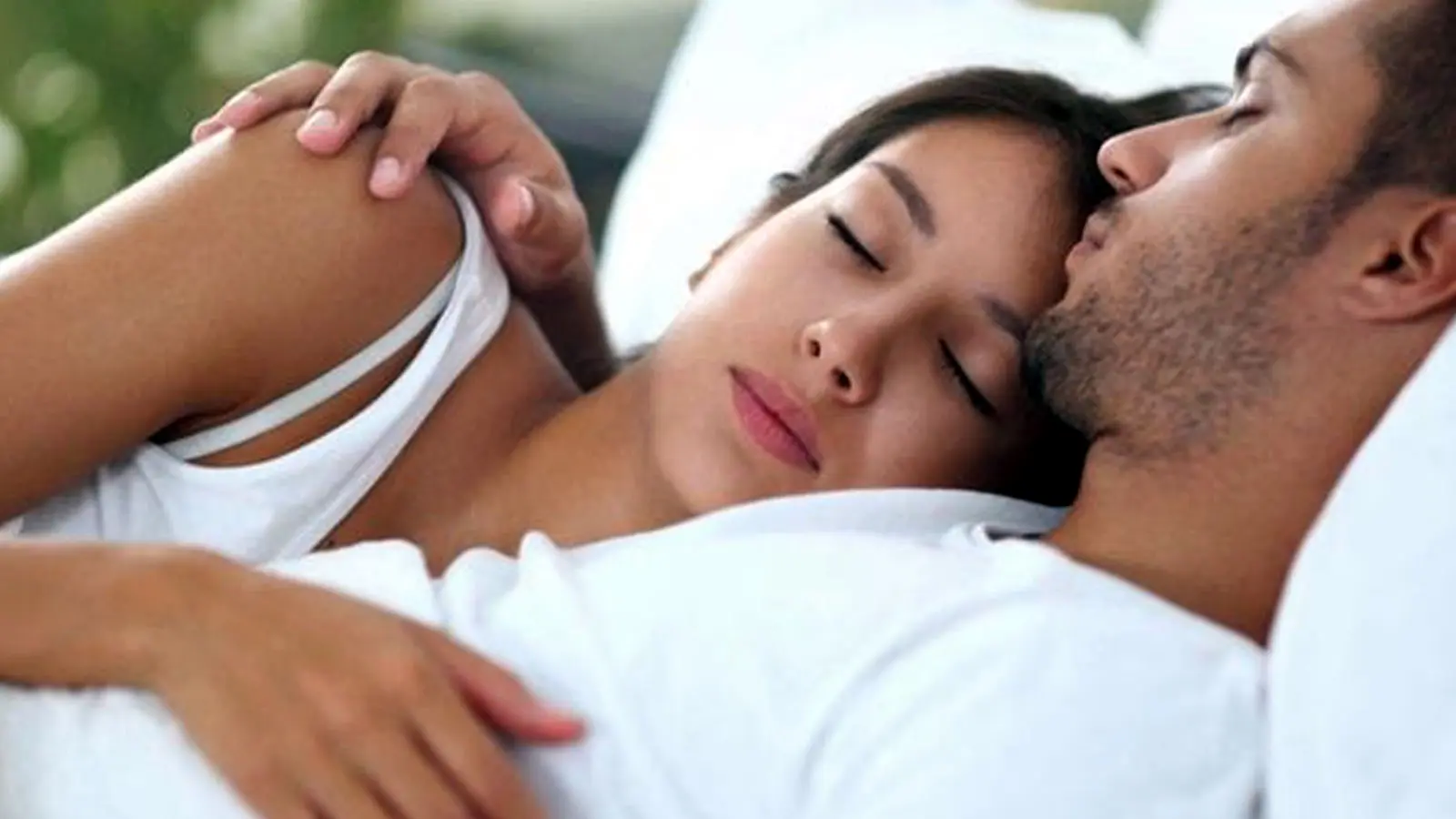 Vastu Tips For Husband And Wife Sleeping Positions For A Harmonious Life 