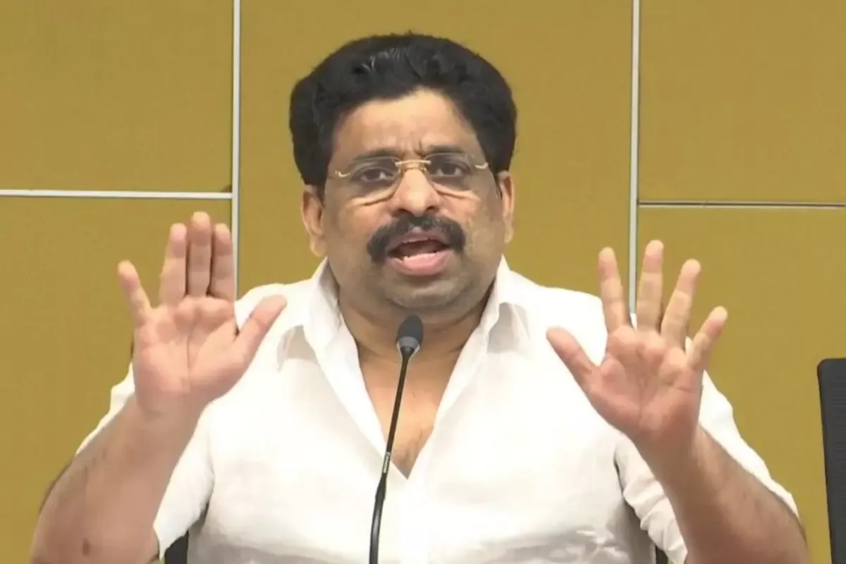 Cm Chandrababu Is A Fire Like Leader Says Tdp Leader Buddha Venkanna Ahead Of Mahanadu