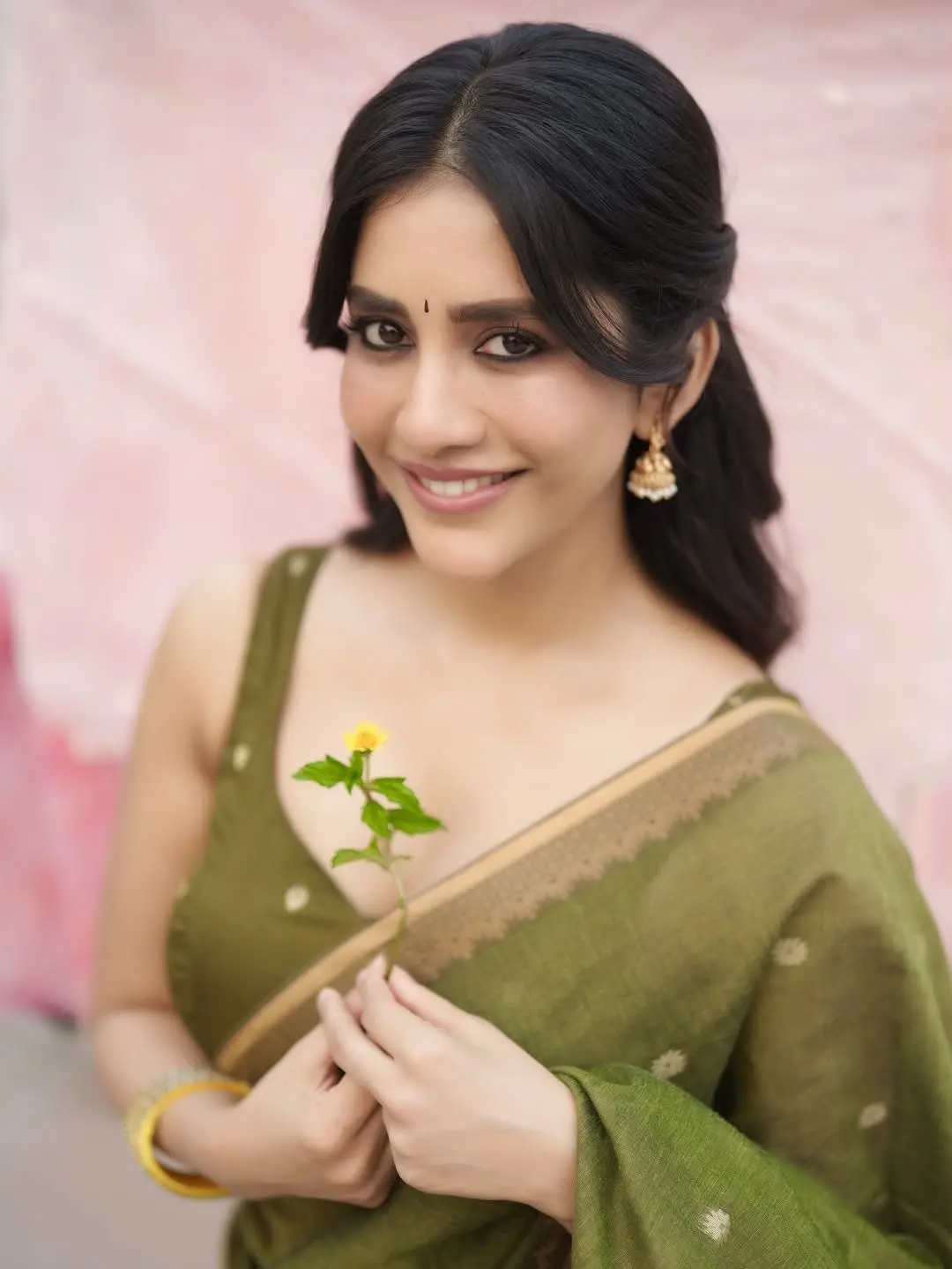 ఇస్మార్ట్ బ్యూటీ
