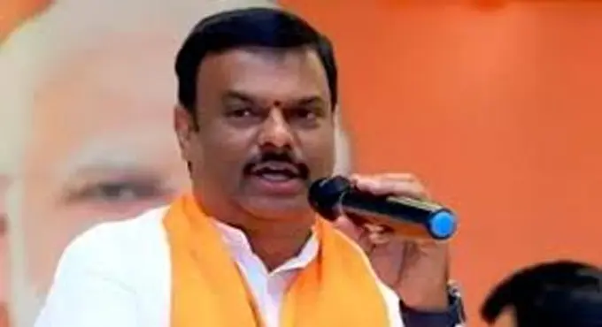 కేంద్ర ప్రభుత్వ పథకాల్లో చేరేందుకు ప్రత్యేక స్టాళ్లు : మాధవ్ Bjp State President Madhav Visit To Rajamahendravaram