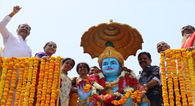 స్వర్గీయ శ్రీ నందమూరి తారక రామారావు గారి 103వ జయంతి సందర్భంగా – 1000 మందికి అన్నదానం On The Occasion Of The 103rd Birth Anniversary Of The Late Sri Nandamuri Taraka Rama Rao Food Distribution To 1000 People