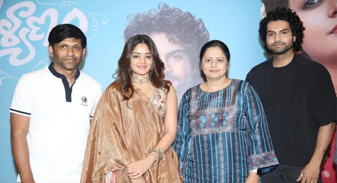 రమణి కళ్యాణం’ సినిమా చూశాను. మంచి ఫీల్గుడ్ మూవీ : జయసుధ Ramani Kalyanam Movie Teaser Launch