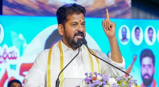 సీమాంధ్రులపై రేవంత్ కన్నేసారా? సీమాంధ్రులపై రేవంత్ కన్నేసారా?