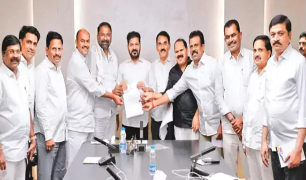 పాలమూరు రంగారెడ్డికి ప్రాధాన్యం..నిధుల విడుదలలో జాప్యం ఉండదు : సీఎం రేవంత్ Priority For The Palamuru Rangareddy Project Cm Revanth Reddy