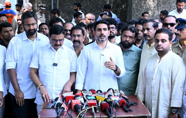 స్టీల్ ప్లాంట్ ప్రమాద బాధిత కుటుంబాలకు అండగా నిలబడతాం: మంత్రి నారా లోకేష్