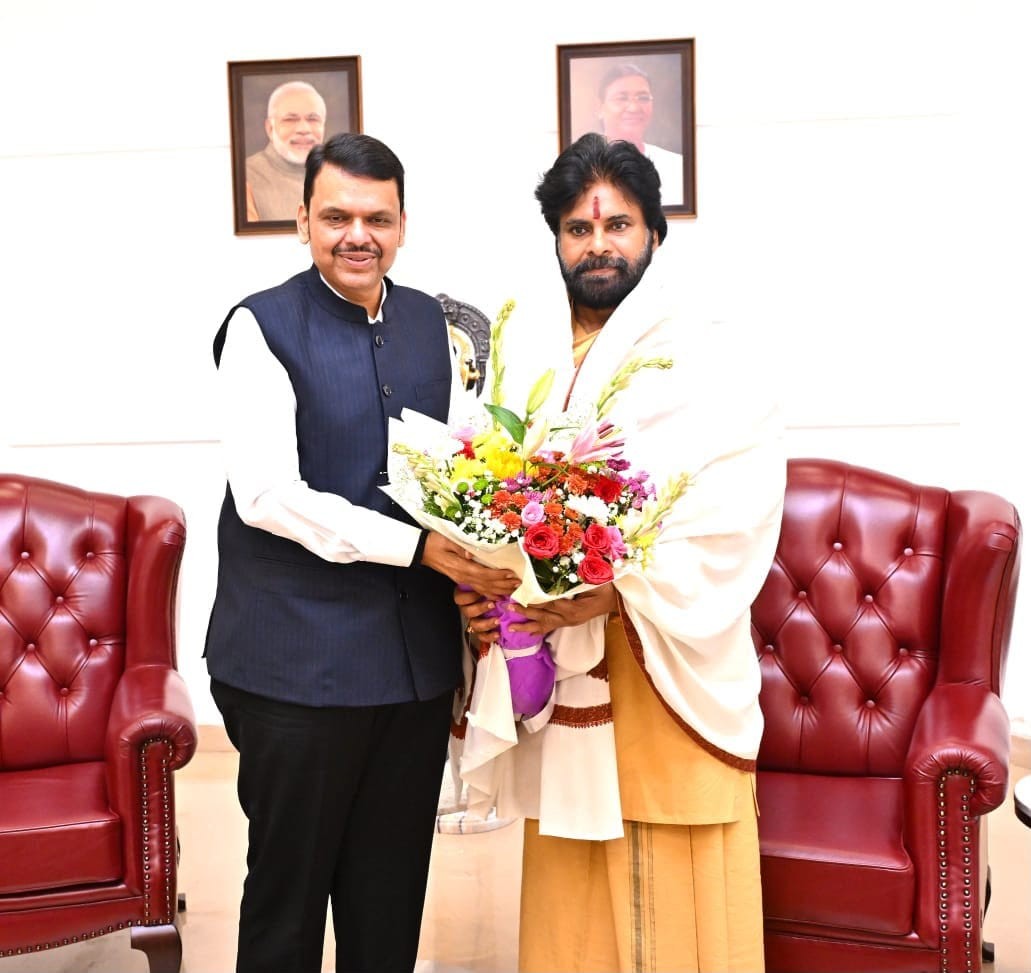Deputy Cm Pawan Kalyan Meets Maharashtra Cm