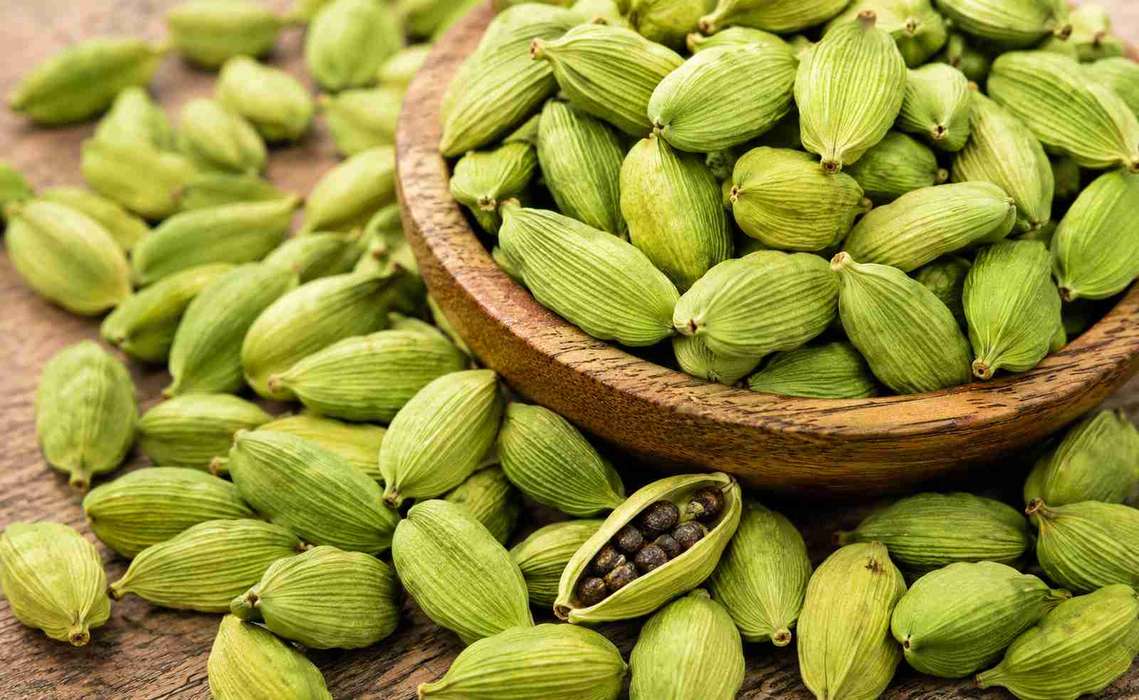 The natural properties of cardamom keep the breath fresh