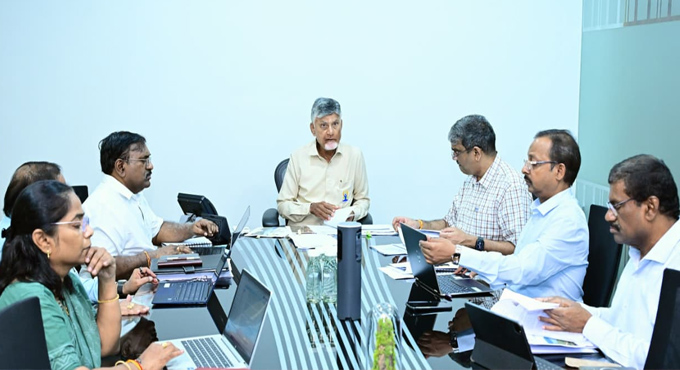 ప్రజా ప్రభుత్వ రెండేళ్ల పాలనపై ప్రోగ్రెస్ రిపోర్టులు : చంద్రబాబు Progress Reports On The Two Year Rule Of The Peoples Government Chandrababu