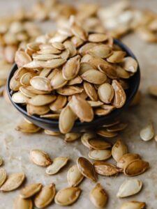 See the benefits of pumpkin seeds for men's prostate problems...