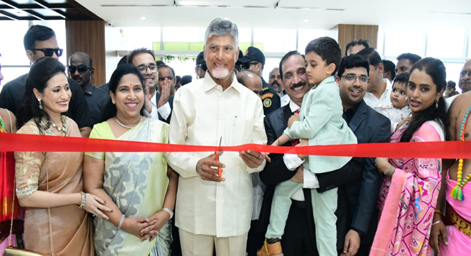 Chief Minister Chandrababu Naidu Speaking After The Inauguration Of Lalitha Hospital In Guntur