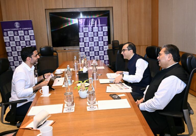 ఒకేరోజు 17మంది పారిశ్రామికవేత్తలతో మంత్రి లోకేష్  భేటీలు