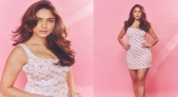 Mrunal Thakur Hot In Pink Dress