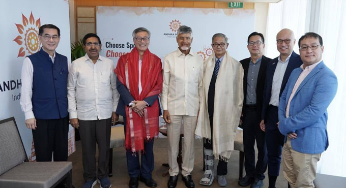 అమరావతిలో వర్సిటీ క్యాంపస్ ఏర్పాటు చేయండి