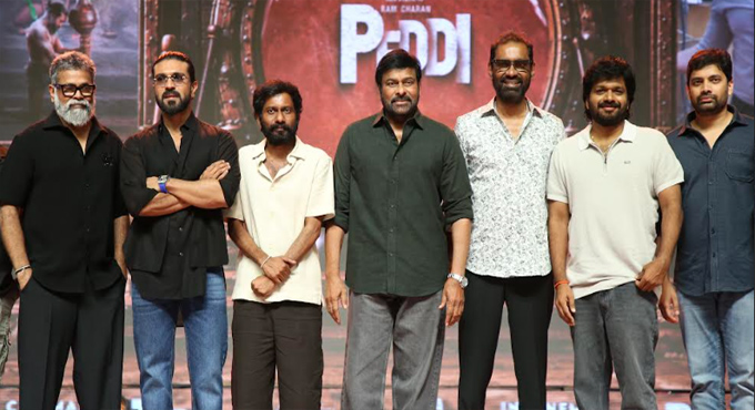 పెద్ది చిత్రాన్ని ఆదరించి ఇంతటి ఘన విజయాన్ని ఇచ్చిన ప్రతి ఒక్కరికీ హృదయపూర్వక ధన్యవాదాలు: మెగాస్టార్ చిరంజీవి