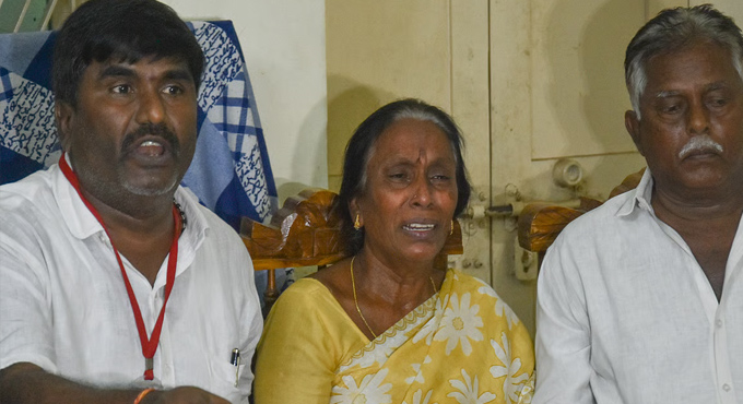 గాదె సాయికృష్ణ తల్లి విజయలక్ష్మితో చంద్రబాబు సమావేశం..!