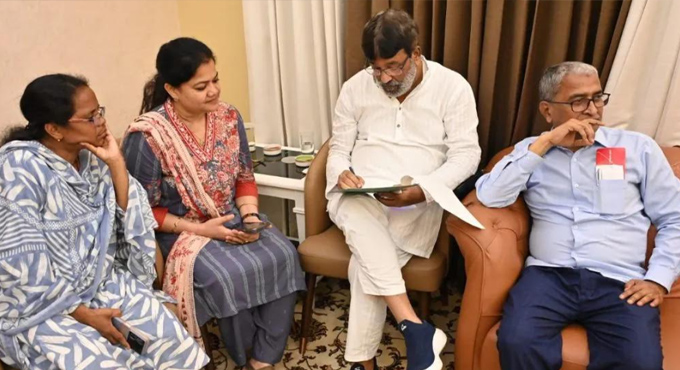 రాత్రికి రాత్రే ఫేమస్ అయిపోయిన ‘నేషనలిస్ట్ సిటిజన్స్ పార్టీ’.. బ్యాక్ గ్రౌండ్ ఇదే.. 20 Rebel Tmc Mps To Merge With Nationalist Citizens Party