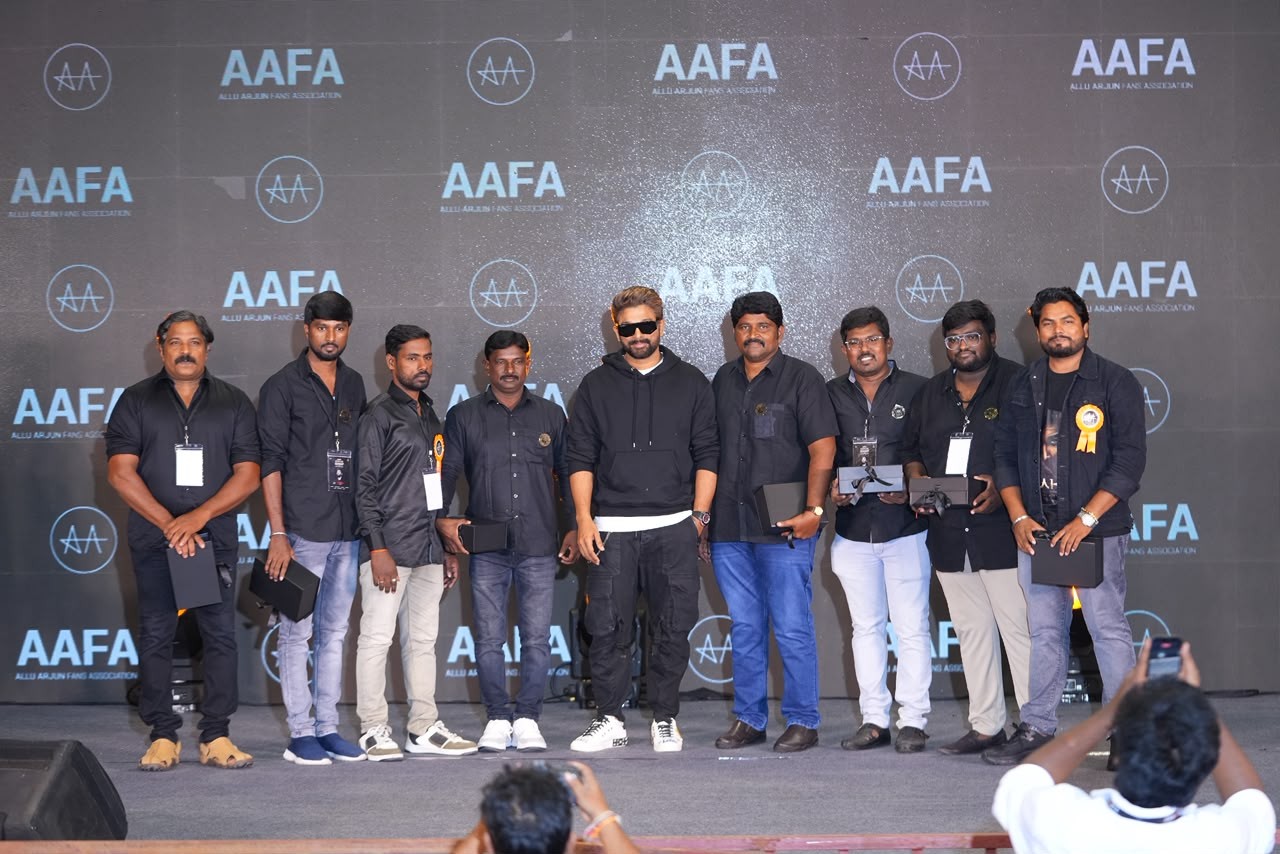 Allu Arjun Interacted Warmly For Over Six Hours With 1000 Fans Who Had Arrived From Seven States Insurance Coverage Provided For Every Member Of Aafa