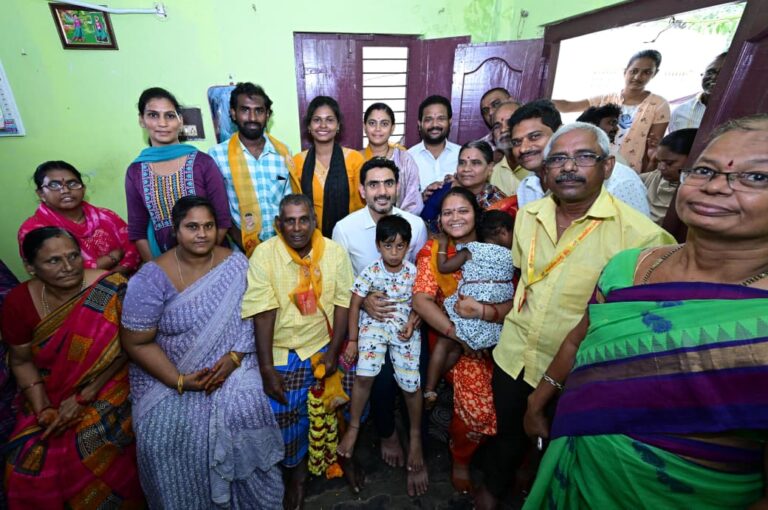 టీడీపీ సీనియర్ కార్యకర్త బిళ్ల సత్యనారాయణను పరామర్శించిన మంత్రి లోకేష్
