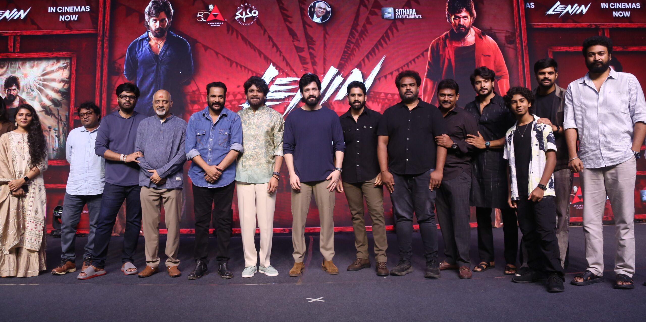నాకు, అఖిల్, చైతన్యకి పండగలా ఉంది.. ఇల్లంతా కళకళలాడుతూ ఉంది – బ్లాక్ బస్టర్ వైభవం ఈవెంట్లో అక్కినేని నాగార్జున It Feels Like A Festival For Akhil Chaitanya And Me The Whole House Is Filled With Joy And Liveliness Akkineni Nagarjuna At The Blockbuster Vaibhavam Event