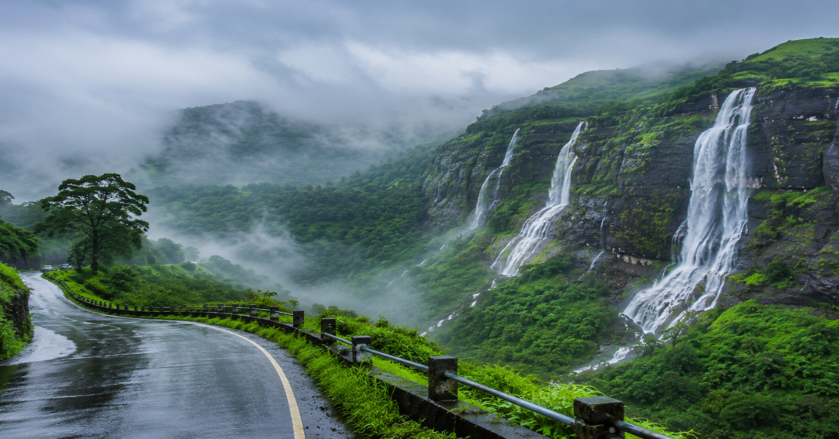 Lonavala-–-The-Magic-of-Clouds-and-Waterfalls