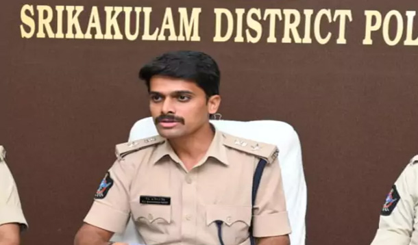 ములాఖత్ కోసమే … జన సమీకరణ చేస్తే చట్టపరమైన చర్యలు : ఎస్పీ మహేశ్వర్ రెడ్డి Srikakulam Srikakulam Sp Holds Press Meet On Jagan Tour